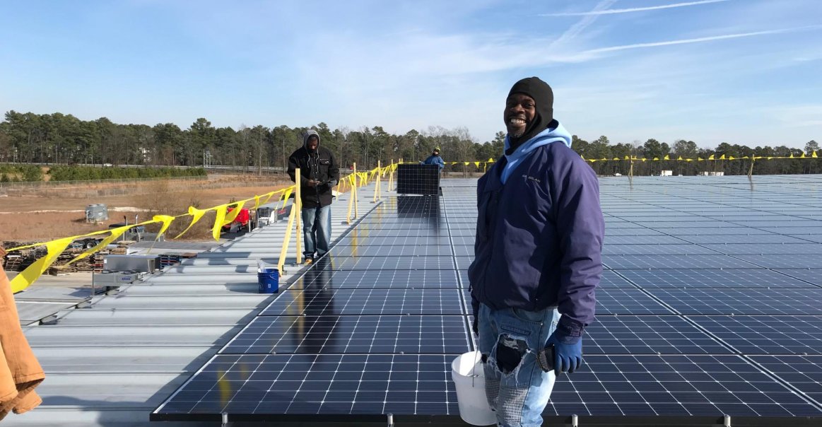 Employee-Solar-Installing